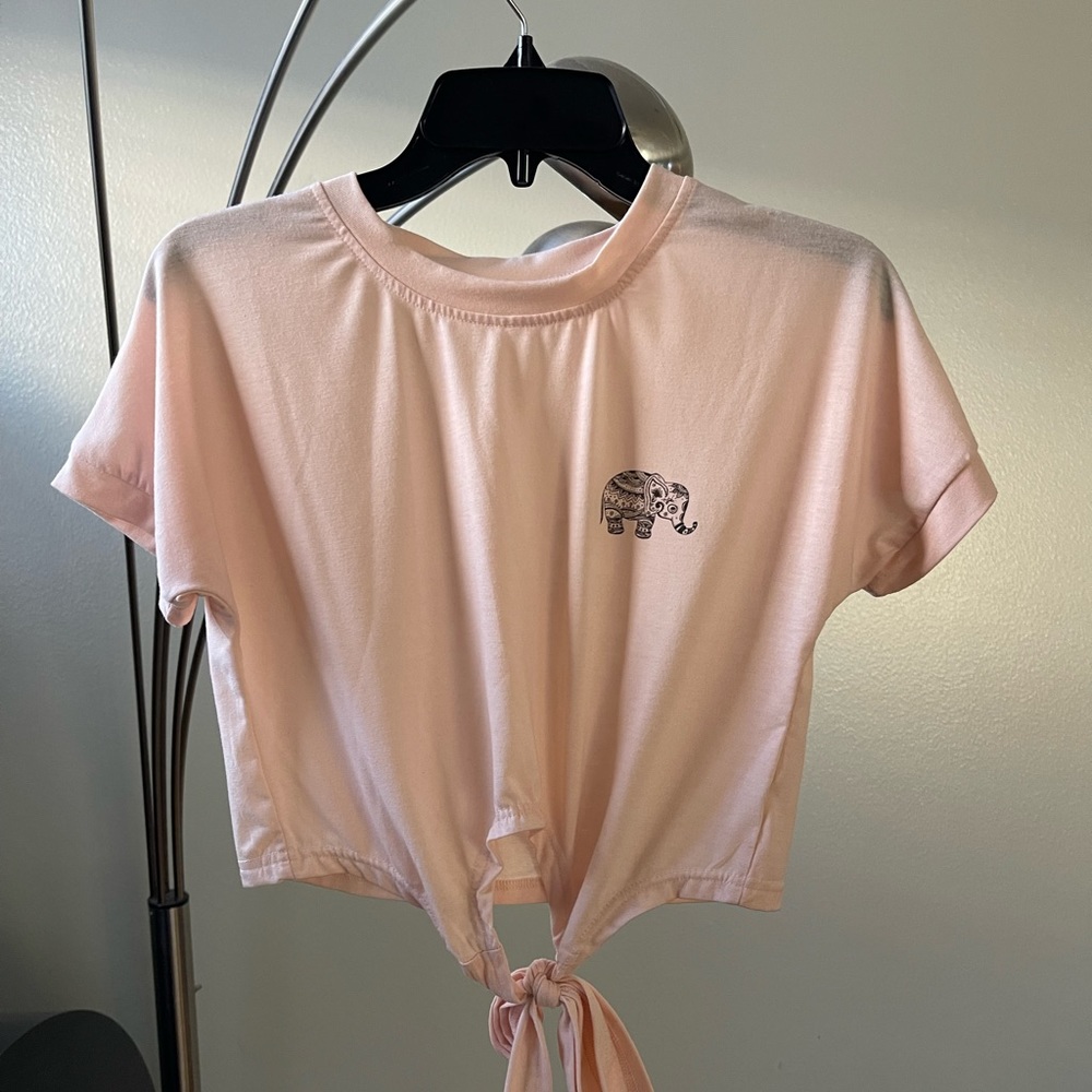 NWOT peach t-shirt